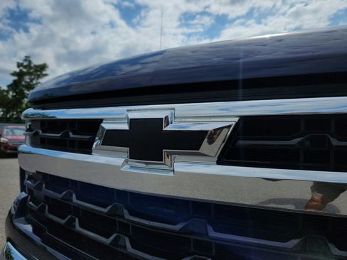 Used 2023 Chevrolet Silverado 1500 LT AWD/4WD image 12
