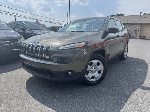 Used 2015 Jeep Cherokee Sport w/ Cold Weather Group AWD/4WD image 2