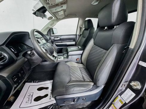 Used 2018 Toyota Tundra SR5 AWD/4WD image 19