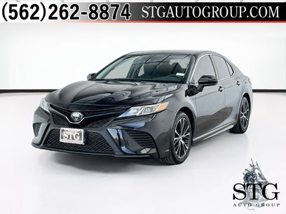 Used 2019 Toyota Camry SE w/ Carpet Mat Package
