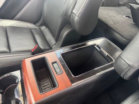 Used 2023 Lincoln Aviator Reserve w/ Equipment Group 201A AWD/4WD image 32