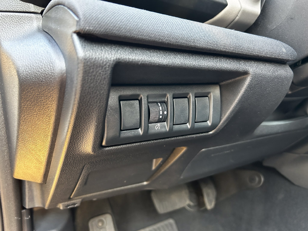 Used 2024 Subaru Outback Premium AWD/4WD image 12