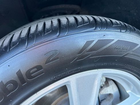 Used 2021 Ford Mustang Coupe image 13