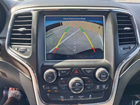 Used 2018 Jeep Grand Cherokee Limited AWD/4WD image 21