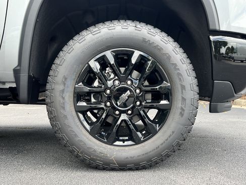 New 2026 Chevrolet Silverado 2500 Custom w/ Custom Value Package AWD/4WD image 13