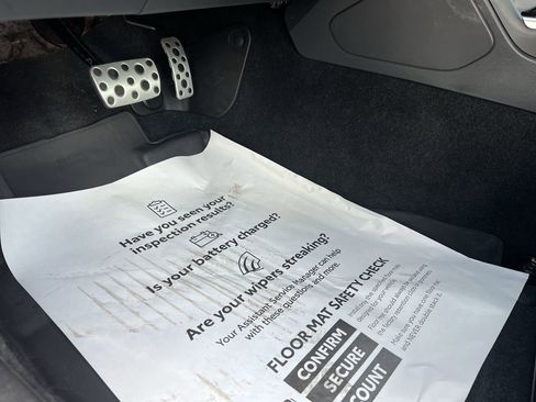 Used 2024 Toyota GR86 Premium image 17