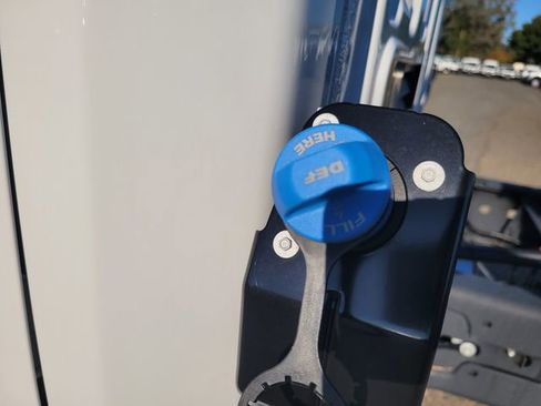 New 2025 Ford F550 4x4 SuperCab Super Duty image 17