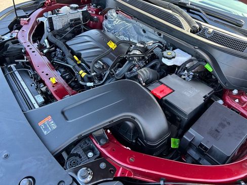 Used 2025 Chevrolet Trax LS FWD image 30