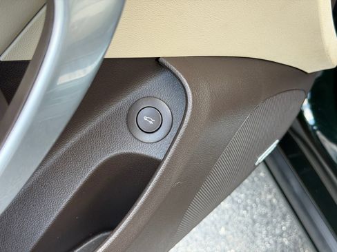 Used 2016 Buick Regal Premium FWD image 15