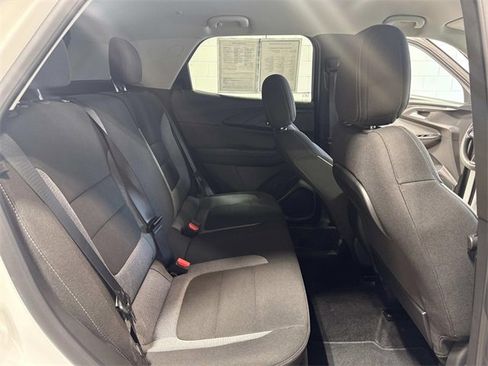 Used 2023 Chevrolet TrailBlazer LT image 14