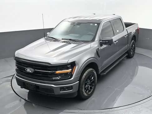Used 2024 Ford F150 XLT w/ XLT Black Appearance Package AWD/4WD image 19