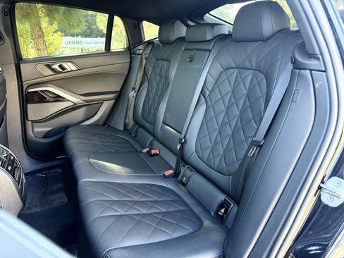 Used 2024 BMW X6 xDrive40i image 42