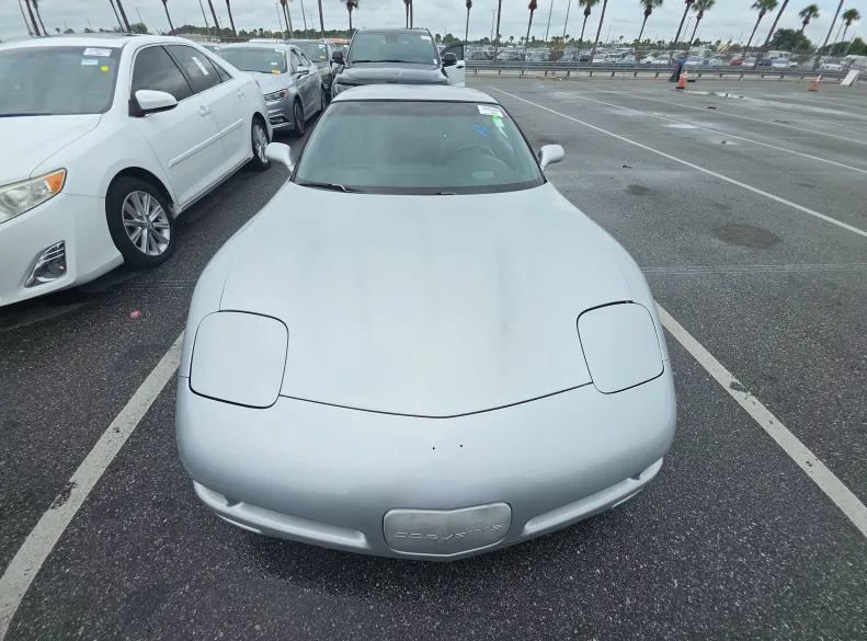 Used 1999 Chevrolet Corvette Coupe w/ Performance Handling Pkg RWD image 7