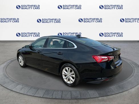 Used 2021 Chevrolet Malibu LT FWD image 4