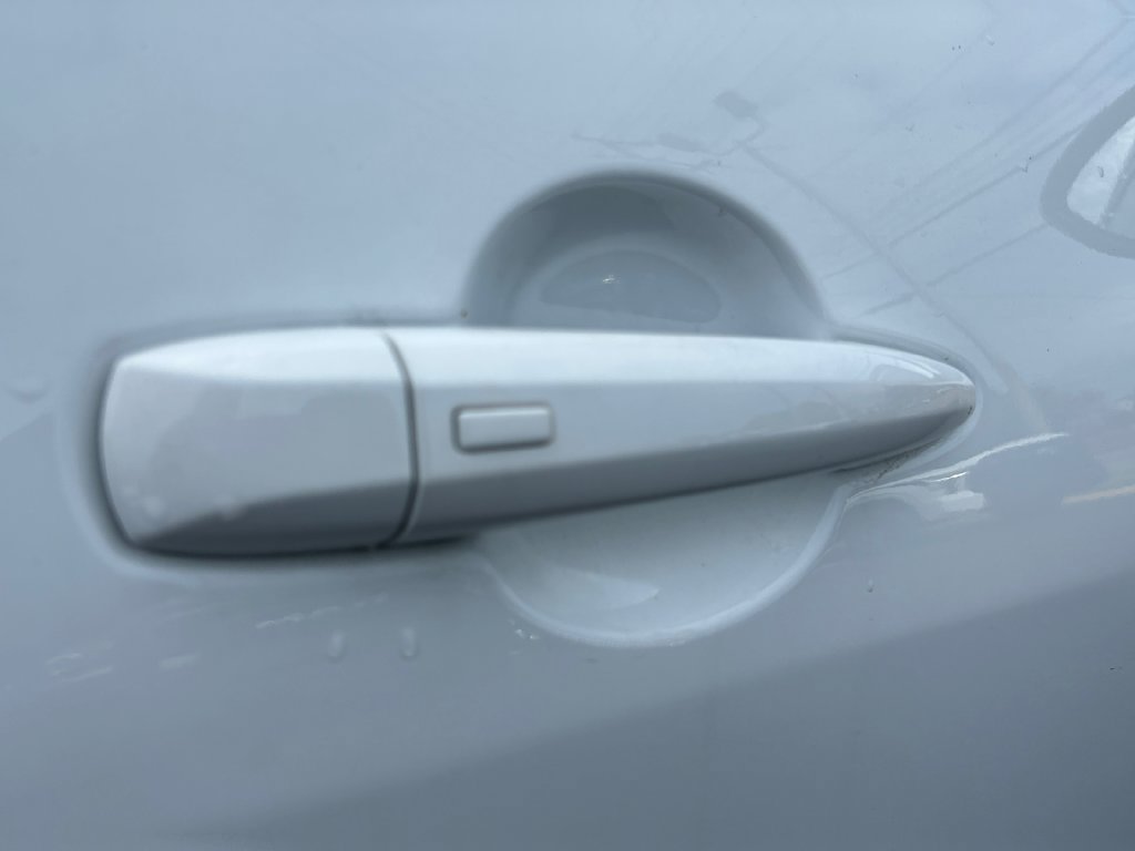 Used 2025 Nissan Sentra SV FWD image 23