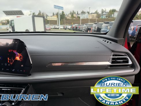 New 2025 Chevrolet Traverse LT image 22