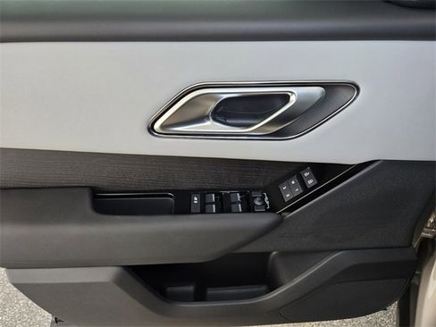 New 2026 Land Rover Range Rover Velar Dynamic SE image 20
