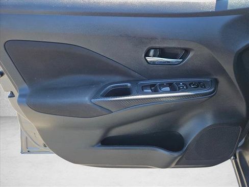 Used 2021 Nissan Versa SV FWD image 17