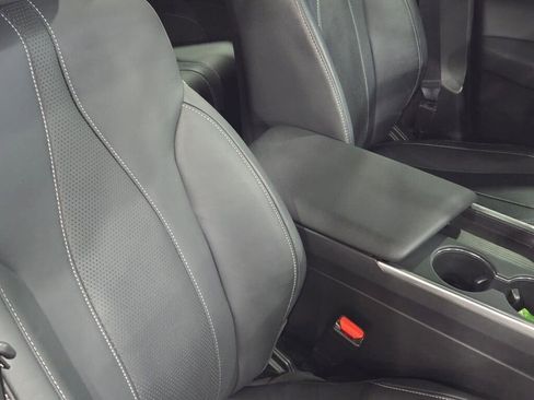 Used 2022 Acura TLX w/ Technology Package image 9