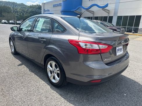 Used 2013 Ford Focus SE FWD image 8