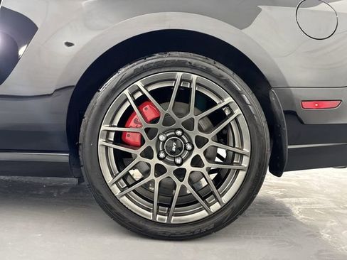 Used 2014 Ford Mustang Shelby GT500 w/ Equipment Group 821A image 6