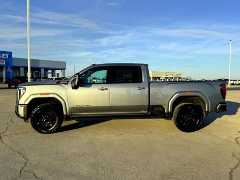 Used 2024 GMC Sierra 2500 AT4 w/ AT4 Premium Plus Package image 10