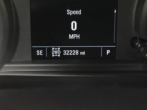 Used 2023 Chevrolet Silverado 1500 Custom image 20