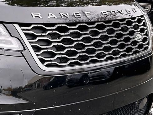 Used 2023 Land Rover Range Rover Velar R-Dynamic S image 32