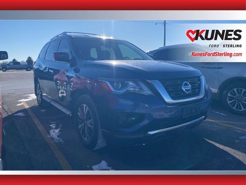 Used 2018 Nissan Pathfinder S image 1