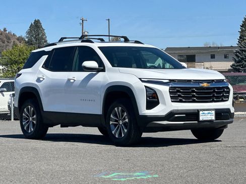 Used 2026 Chevrolet Equinox LT AWD/4WD image 9