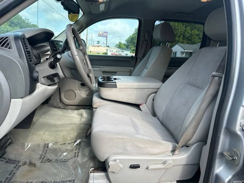 Used 2010 GMC Sierra 1500 SLE w/ Power Pack Plus AWD/4WD image 10