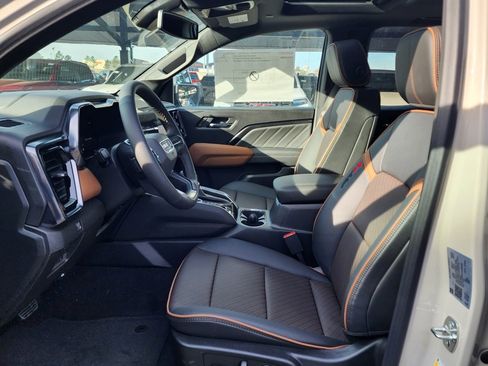 New 2026 GMC Canyon AT4 w/ Technology Plus Package image 15