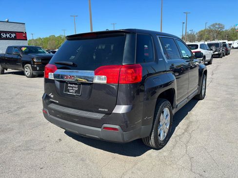 Used 2013 GMC Terrain SLE image 3