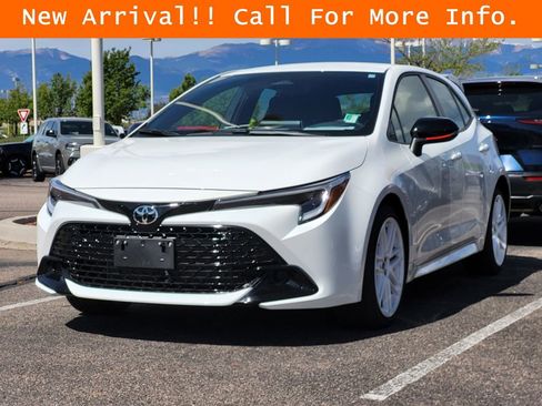 Used 2026 Toyota Corolla SE FWD image 4