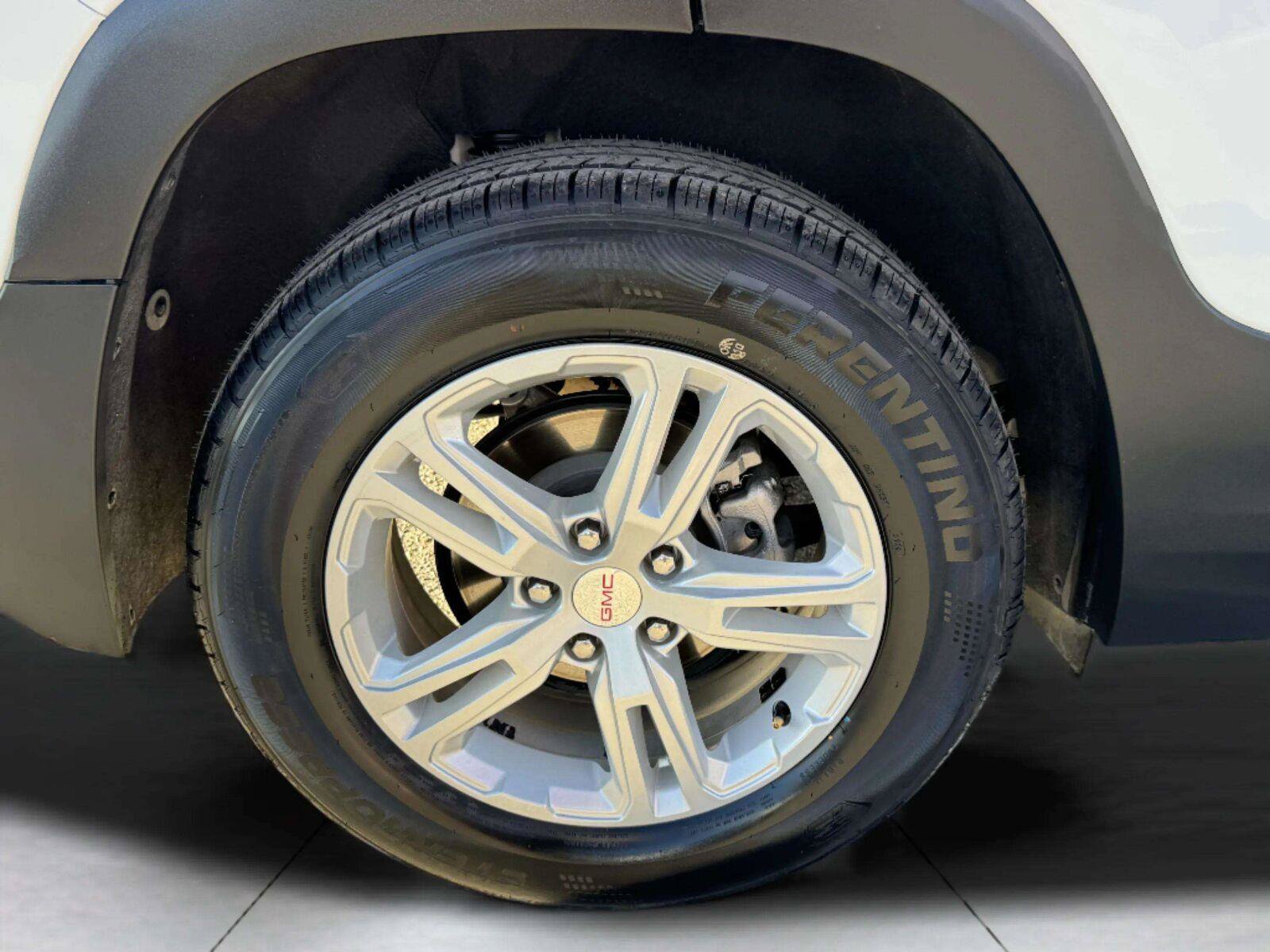 Used 2024 GMC Terrain SLE FWD image 46