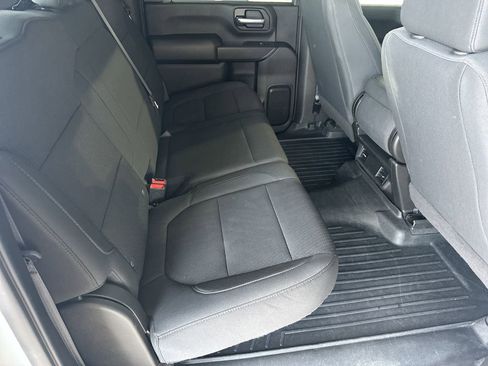 Used 2021 Chevrolet Silverado 2500 Custom w/ Custom Value Package image 33