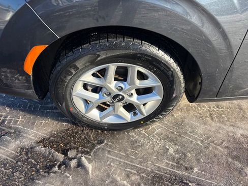 Used 2021 Kia Soul S image 11