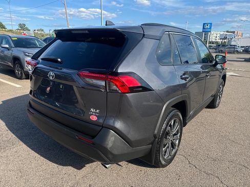 Used 2025 Toyota RAV4 XLE Premium w/ Weather Package AWD/4WD image 9
