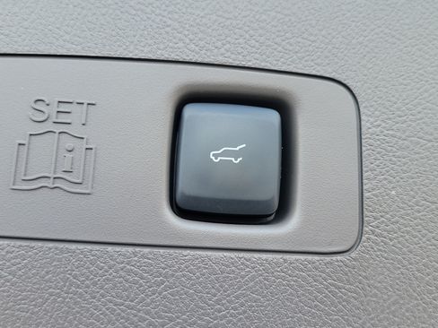 Used 2024 Lincoln Corsair FWD image 8