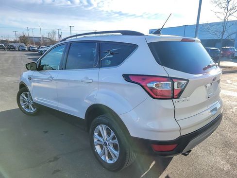 Used 2018 Ford Escape SE w/ SE Sync 3 Package image 6