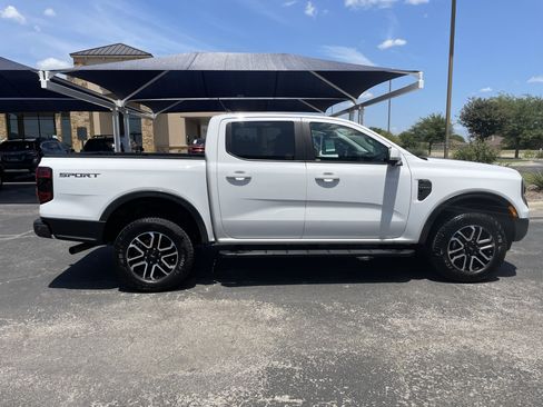 Used 2024 Ford Ranger Lariat w/ Trailer Tow Package RWD image 8