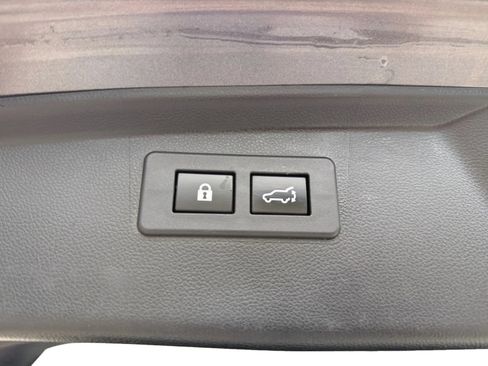 Used 2020 Subaru Outback Limited AWD/4WD image 12