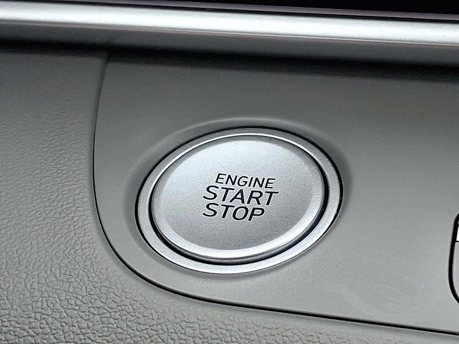 Used 2024 Hyundai Elantra SEL FWD image 24
