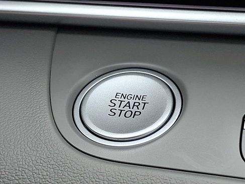 Used 2024 Hyundai Elantra SEL FWD image 24