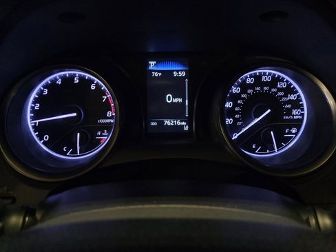 Used 2021 Toyota Camry SE image 23