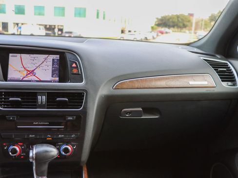 Used 2014 Audi Q5 3.0T Premium Plus image 40