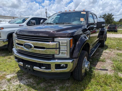 Used 2018 Ford F450 Lariat w/ Lariat Ultimate Package AWD/4WD image 4