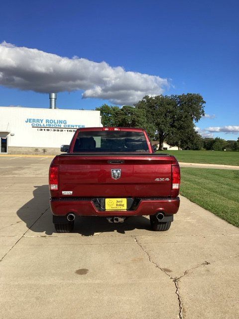 Used 2017 RAM 1500 Express AWD/4WD image 4