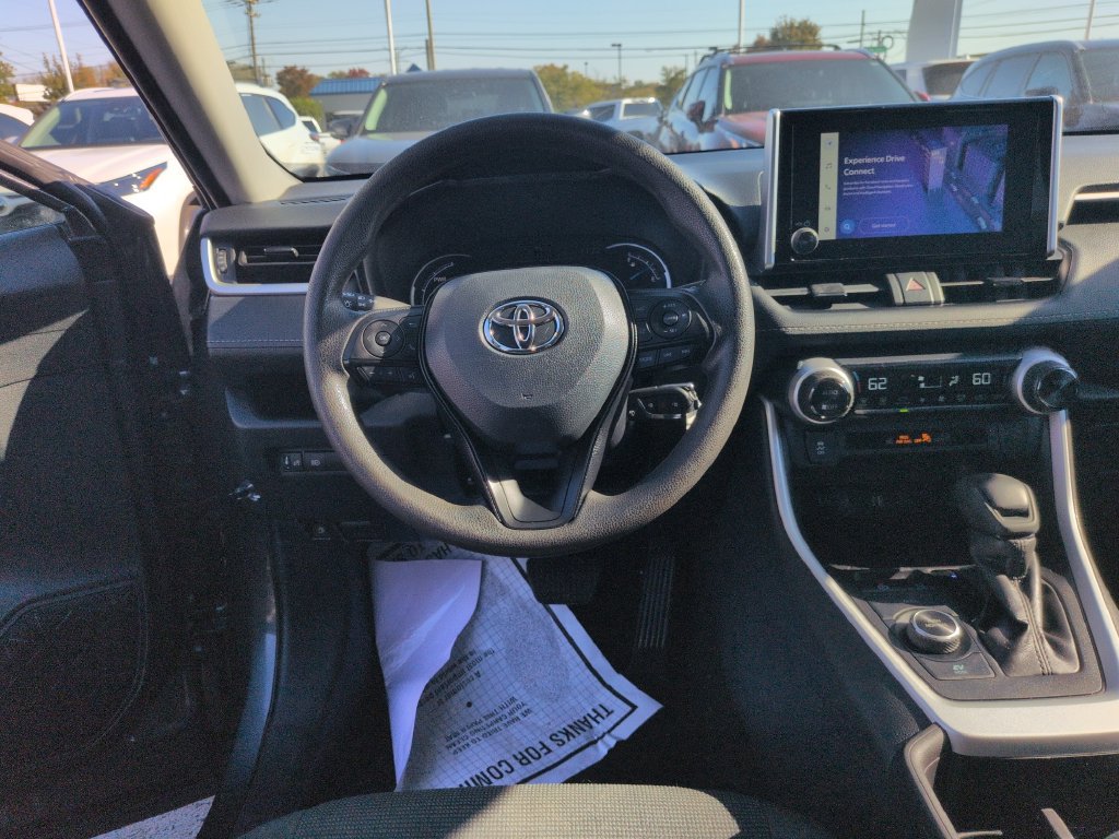Certified 2025 Toyota RAV4 LE AWD/4WD image 13