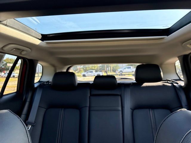 Used 2025 MAZDA CX-50 AWD 2.5 Hybrid w/ Premium Pkg image 34
